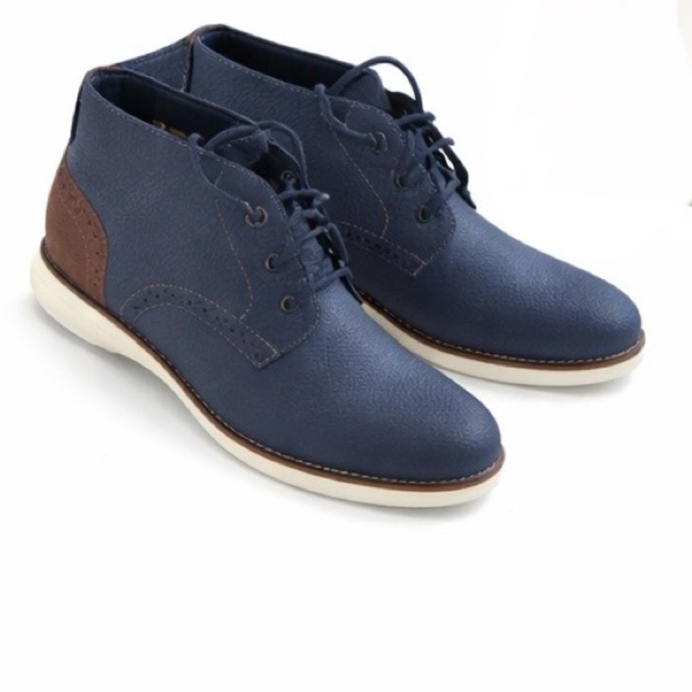 Bass Men's Chukka Boots, Navy and Brown w/ White Sole Size 9